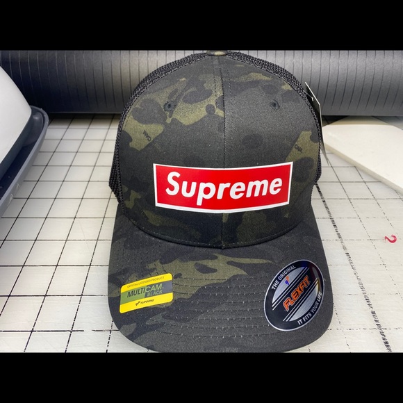 Copy- supreme hat - Picture 1 of 7